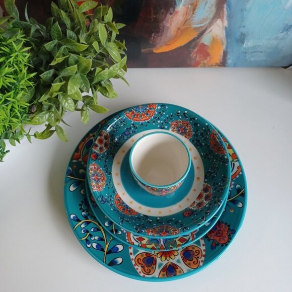 Blue Vintage Floral Ceramic Dinnerware 4-Piece Set | Microwave & Dishwasher Safe - Picture 2 of 8